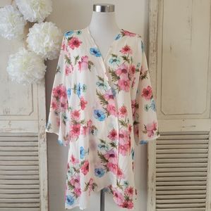 Pink Milly sheer floral, romantic open front kinomo  women's size large